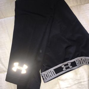 Under Armour youth fitted Coldgear leggings